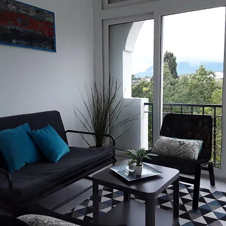 El Paraiso Apartment *